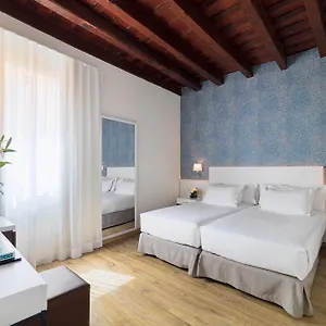 Hotel H10 Raco Del Pi, Barcelona